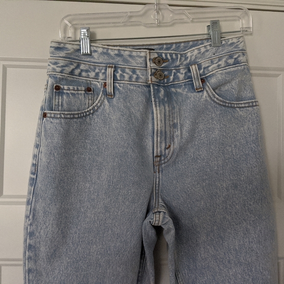 Abercrombie and Fitch Mom Jeans - Picture 2 of 5
